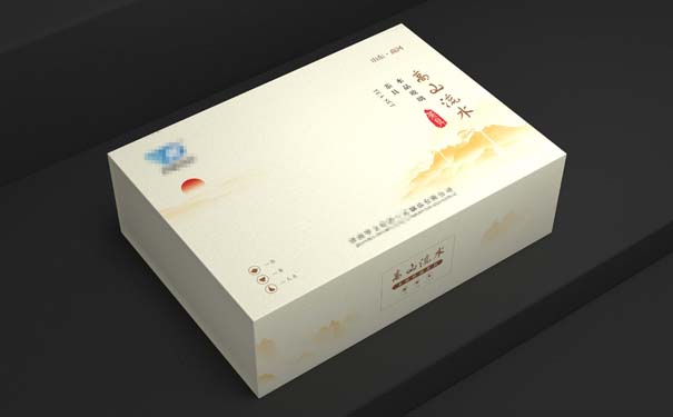 礼品包装盒在进行覆膜工艺时有色差吗？